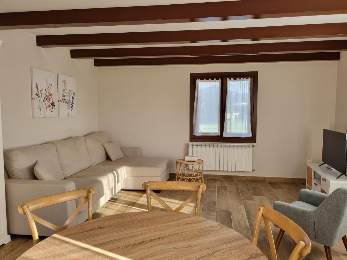 La Quintana De Figares Apartman Luarca Kültér fotó