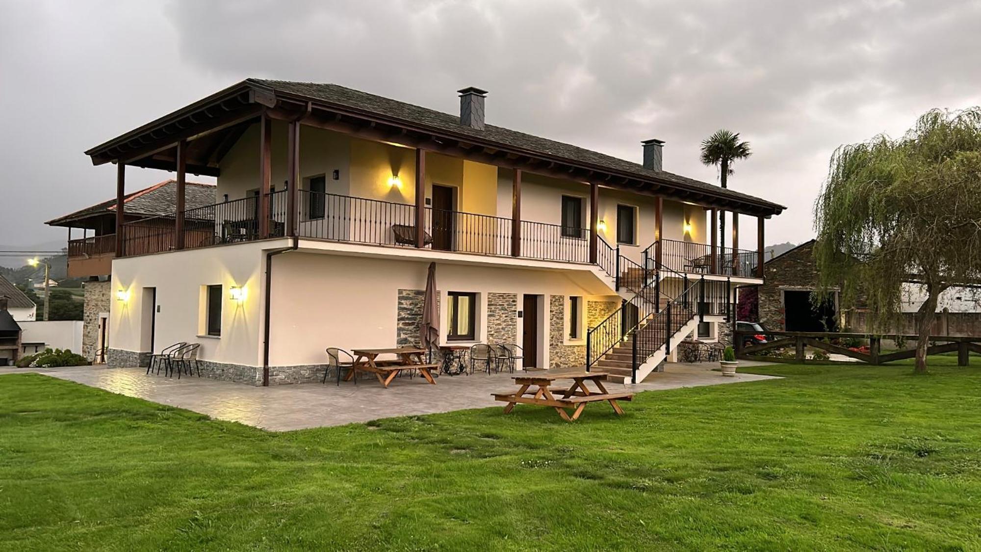 La Quintana De Figares Apartman Luarca Kültér fotó
